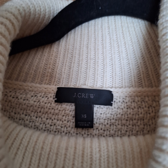 J. Crew Ruffle Front Cable Knit Turtleneck Sweater XS - Picture 5 of 12